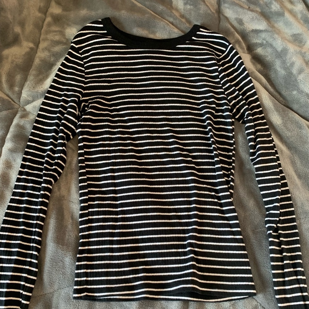 black and white stripped long sleeve